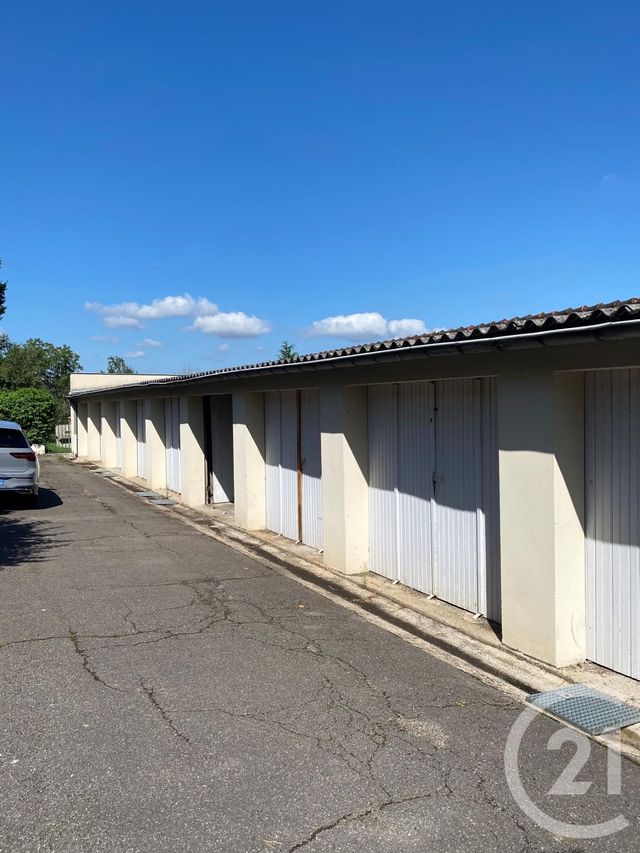 parking à louer - 16.0 m2 - METZ - 57 - LORRAINE - Century 21 Côté Est Immobilier