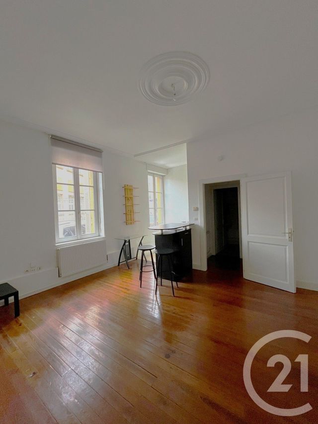 Appartement F1 à louer - 1 pièce - 31.59 m2 - METZ - 57 - LORRAINE - Century 21 Côté Est Immobilier