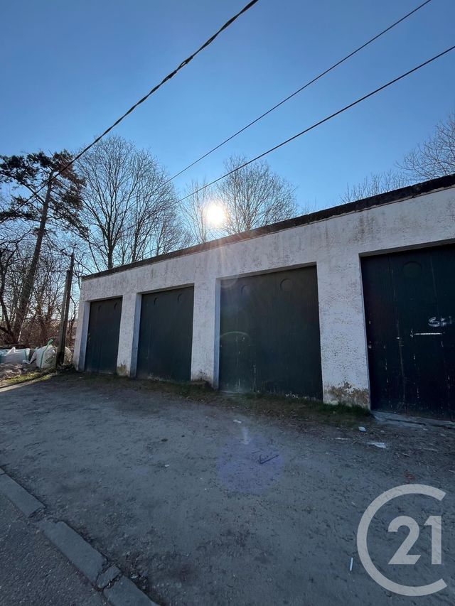 parking à louer - 16.0 m2 - ST JULIEN LES METZ - 57 - LORRAINE - Century 21 Côté Est Immobilier