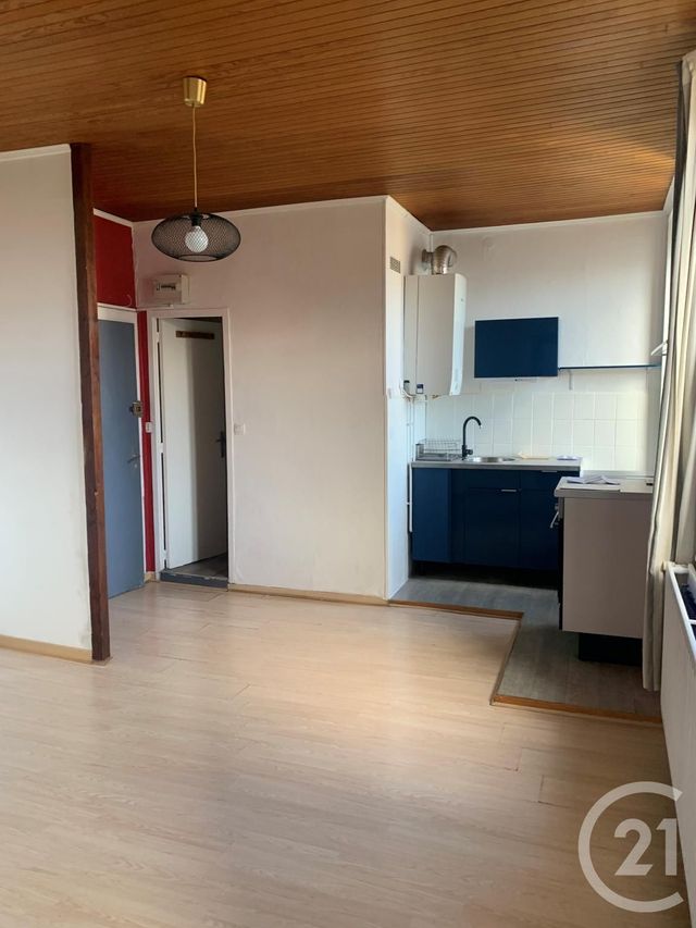 Appartement F2 à louer - 2 pièces - 37.0 m2 - METZ - 57 - LORRAINE - Century 21 Côté Est Immobilier